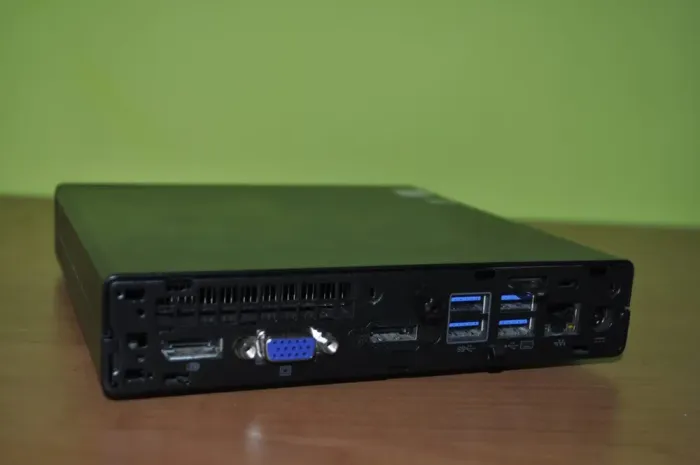 Неттоп HP ProDesk 600 G2 Mini PC USFF / Intel Core i3-6100T (2 (4) ядра по 3.2 GHz) / 16 GB DDR4 / 240 GB SSD / Intel HD Graphics 530 / USB Wi-Fi / Windows 11 Pro + Блок живлення б/в - зображення 6