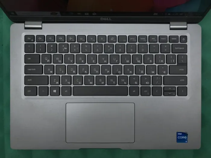 Ультрабук Б-клас Dell Latitude 5420 / 14" (1920x1080) IPS / Intel Core i5-1135G7 (4 (8) ядра по 2.4 - 4.2 GHz) / 16 GB DDR4 / 256 GB SSD M.2 / Intel Iris Xe Graphics / WebCam / USB 3.2 / HDMI / Windows 10 б/в - зображення 4