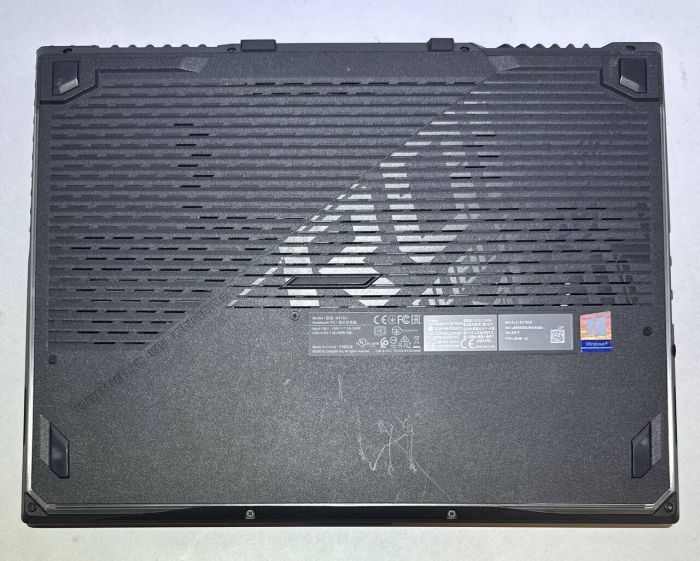 Ігровий ноутбук Asus Rog Strix G512LI / 15.6" (1920x1080) IPS / Intel Core i7-10750H (6 (12) ядер по 2.6 - 5.0 GHz) / 32 GB DDR4 / 512 GB SSD / nVidia GeForce GTX 1650 Ti, 4 GB GDDR6, 128-bit / Win 11 Pro б/в - зображення 7