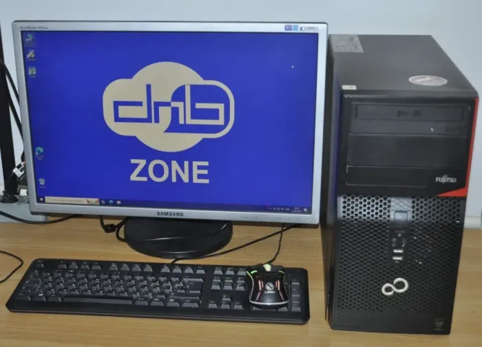 Комплект ПК: Fujitsu P420 E85 Tower / Intel Core i5-4590 (4 ядра по 3.3 - 3.7 GHz) / 16 GB DDR3 / 240 GB SSD / nVidia GeForce GTX 550 Ti, 4 GB GDDR5, 128-bit / DVD-ROM + Монітор Samsung 2243BW / 22" (1680x1050) TN + Windows  б/в - зображення 5