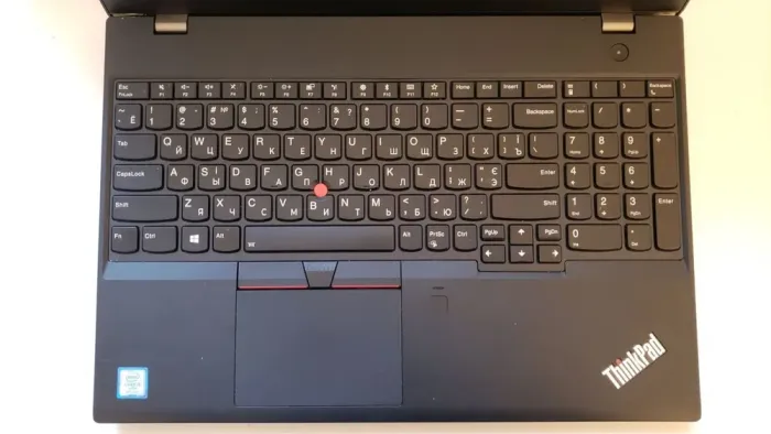 Ноутбук Lenovo ThinkPad T580 / 15.6" (1920x1080) IPS / Intel Core i5-8350U (4 (8) ядра по 1.7 - 3.6 GHz) / 16 GB DDR4 / 512 GB SSD M.2 / Intel UHD Graphics 620 / WebCam / HDMI / Дві АКБ б/в - зображення 3