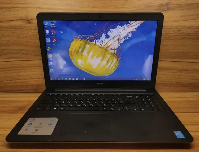 Ноутбук Б-клас Dell Inspiron 15-5547 / 15.6" (1366x768) TN / Intel Core i5-4210U (2 (4) ядра по 1.7 - 2.7 GHz) / 8 GB DDR3 / 256 GB SSD / Intel HD Graphics 4400 / WebCam / Windows 10 б/в - зображення 2