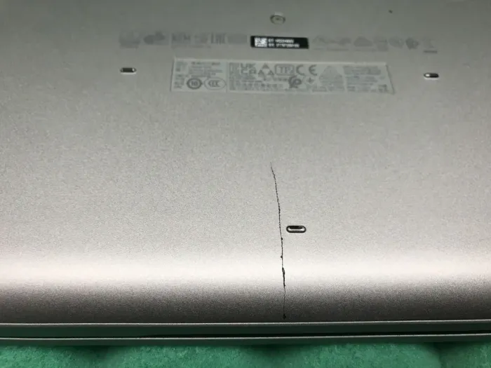 Ультрабук Б-клас Dell Latitude 5410 / 14" (1920x1080) IPS / Intel Core i5-10310U (4 (8) ядра по 1.7 - 4.4 GHz) / 16 GB DDR4 / 256 GB SSD M.2 / Intel UHD Graphics / WebCam / USB 3.1 / HDMI / Windows 10 б/в - зображення 10