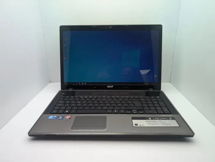 Ноутбук Acer Aspire 7745G / 17.3" (1600x900) TN / Intel Core i5-430M (2 (4) ядра по 2.26 - 2.53 GHz) / 6 GB DDR3 / 120 GB SSD / ATI Radeon HD 6850, 1 GB DDR3, 128-bit / WebCam б/в - зображення 2