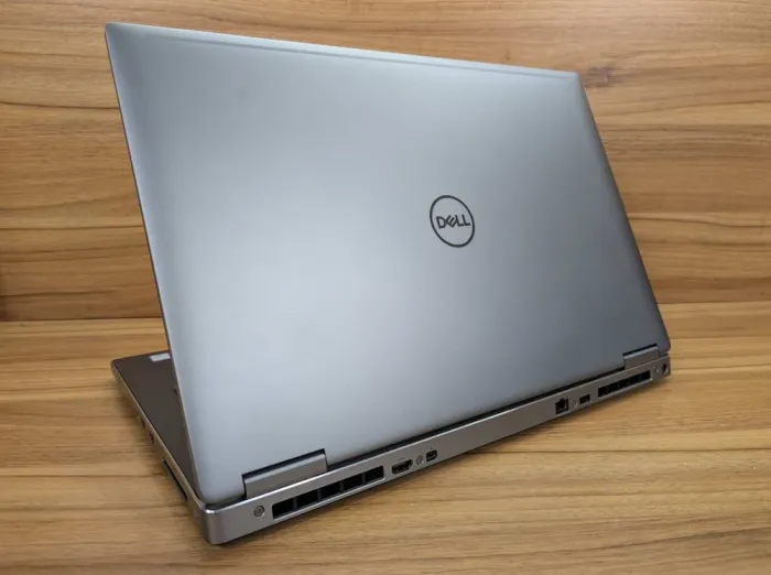 Мобільна робоча станція Dell Precision 7740 / 17,3" (3840x2160) IPS / Intel Core i7-9850H (6 (12) ядер по 2,6 - 4,6 ГГц) / 64 ГБ DDR4 / 1000 ГБ SSD / nVidia Quadro RTX 5000, 16 ГБ GDDR6, 256-біт / WebCam / Windows 10 б/в - зображення 7