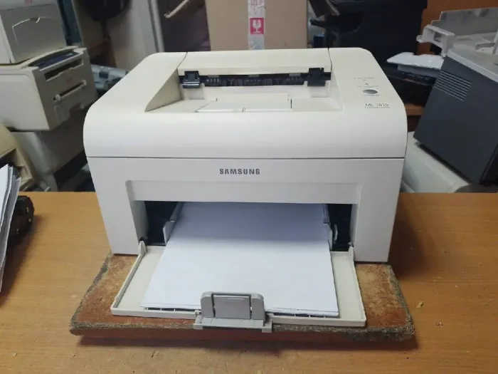 Принтер Samsung ML-1615 / Лазерний монохромний друк / 600x600 dpi / A4 / 16 стор/хв / USB 2.0, LPT б/в - зображення 2