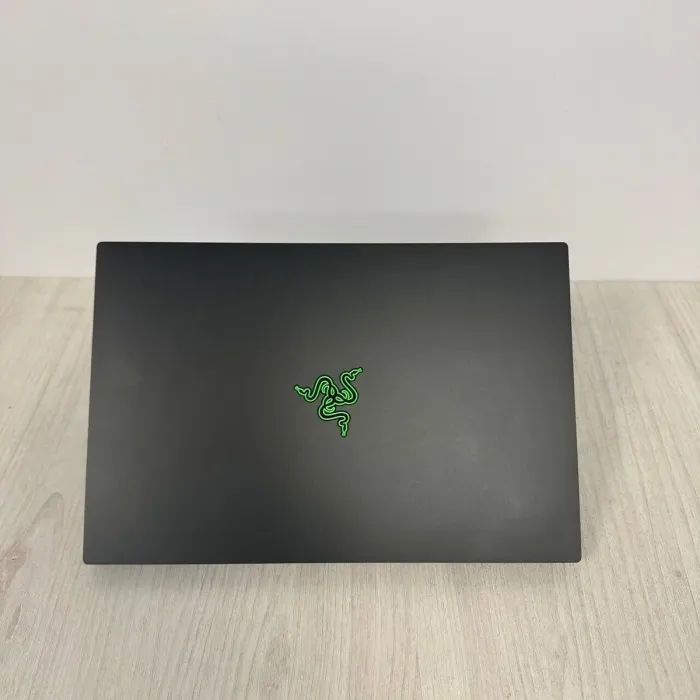 Ігровий ноутбук Razer Blade 15 RZ09-0367 / 15,6" (1920x1080) IPS / Intel Core i7-10875H (8 (16) ядер по 2,3 - 5,1 ГГц) / 16 ГБ DDR4 / 512 ГБ SSD NVMe / nVidia GeForce RTX 3080, 16 ГБ GDDR6, 256-біт / WebCam б/в - зображення 8