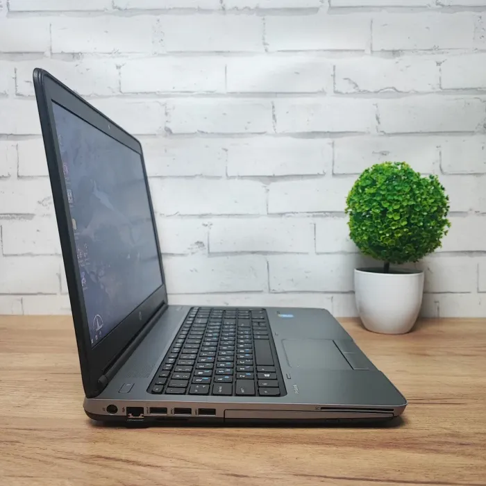 Ноутбук HP ProBook 650 G1 / 15.6" (1920x1080) TN / Intel Core i5-4200M (2 (4) ядра по 2.5 - 3.1 GHz) / 8 GB DDR3 / 128 GB SSD / Intel HD Graphics 4600 / WebCam б/в - зображення 5