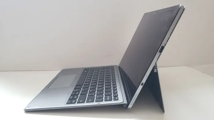 Нетбук-трансформер Dell Latitude 7210 2-in-1 / 12.3" (1920x1080) IPS Touch / Intel Core i5-10310U (4 (8) ядра по 1.7 - 4.4 GHz) / 8 GB DDR3 / 256 GB SSD / Intel UHD Graphics / WebCam / Чехол б/в - зображення 6
