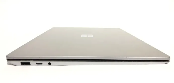 Ультрабук Б-клас Microsoft Surface Laptop 3 1867 / 13.5" (2256x1504) IPS Touch / Intel Core i5-1035G7 (4 (8) ядра по 1.2 - 3.7 GHz) / 8 GB DDR4 / 256 GB SSD NVMe / Intel Iris Plus Graphics / WebCam / Win 10 Pro б/в - зображення 4