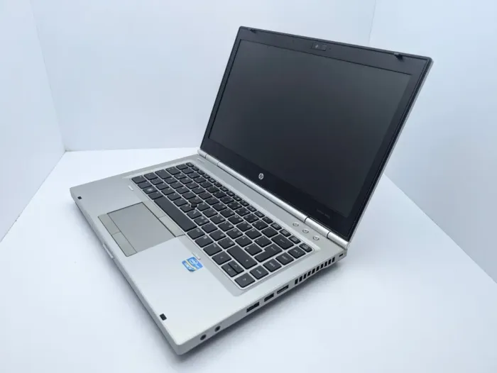 Ноутбук HP EliteBook 8460P / 14" (1600x900) TN / Intel Core i5-2520M (2 (4) ядра по 2.5 - 3.2 GHz) / 6 GB DDR3 / 128 GB SSD / Intel HD Graphics 3000 / WebCam б/в - зображення 4