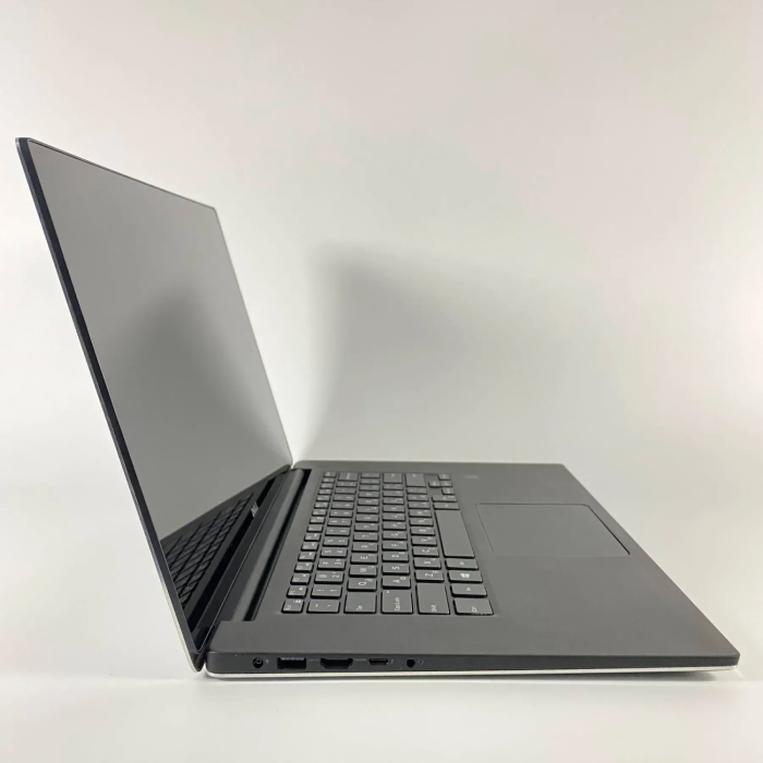 Ігровий ноутбук Dell XPS 15 9560 / 15,6" (3840x2160) IPS Touch / Intel Core i7-7700HQ (4 (8) ядра по 2,8 - 3,8 ГГц) / 16 ГБ DDR4 / 512 ГБ SSD / nVidia Geforce GTX 1050, 4 ГБ GDDR5, 128-біт / HDMI б/в - зображення 4