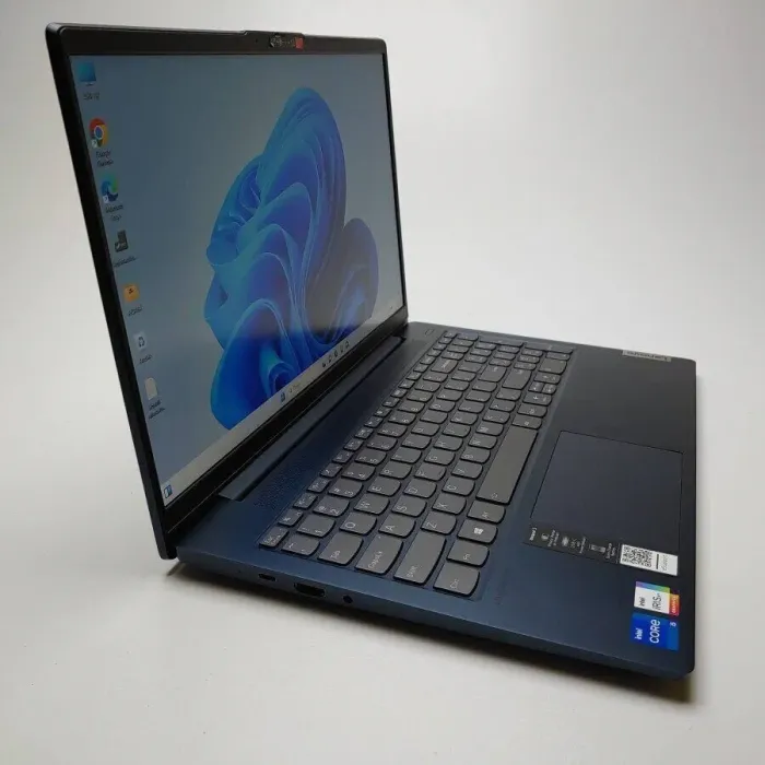 Ультрабук Lenovo IdeaPad 5 15ITL05 / 15.6" IPS Touch / Intel Core i5-1135G7 (4(8) ядра по 2.4-4.2 GHz) / 8GB DDR4 / 480GB SSD / Iris X Graphics / WebCam / Win 11 Home б/в - зображення 4