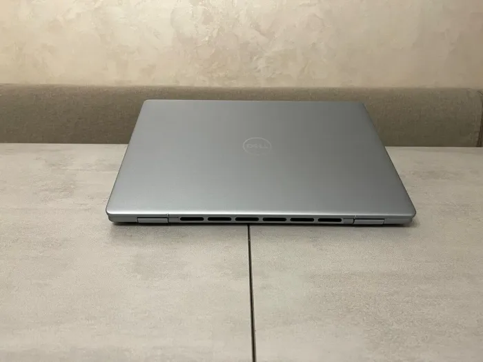 Ноутбук Dell Inspiron 16 Plus 7640 / 16" (2560x1600) IPS / Intel Core i7-13620H (10 (16) ядер по 3.6 - 4.9 GHz) / 16 GB DDR5 / 1000 GB SSD M.2 / Intel UHD Graphics / WebCam б/в - зображення 8