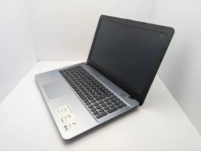 Ноутбук Asus F541S / 15.6" (1366x768) TN / Intel Celeron N3060 (2 ядра по 1.6 - 2.48 GHz) / 4 GB DDR3 / 120 GB SSD / Intel HD Graphics 400 / WebCam / DVD-ROM б/в - зображення 7