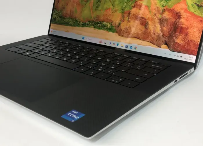 Ігровий ноутбук Dell XPS 15 9510 / 15.6" (3840x2400) IPS Touch / Intel Core i7-11800H (8 (16) ядер по 4.6 GHz) / 32 GB DDR4 / 1000 GB SSD / nVidia GeForce RTX 3050 Ti, 4 GB GDDR6, 128-bit / WebCam / Win 11 Pro б/в - зображення 10