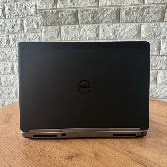 Мобільна робоча станція Dell Precision 7510 / 15.6" (1920x1080) IPS / Intel Core i7-6820HQ (4 (8) ядра по 2.7 - 3.6 GHz) / 16 GB DDR4 / 128 GB SSD M.2 + 500 GB HDD / nVidia Quadro M1000M, 2 GB GDDR5, 128-bit / WebCam б/в - зображення 3