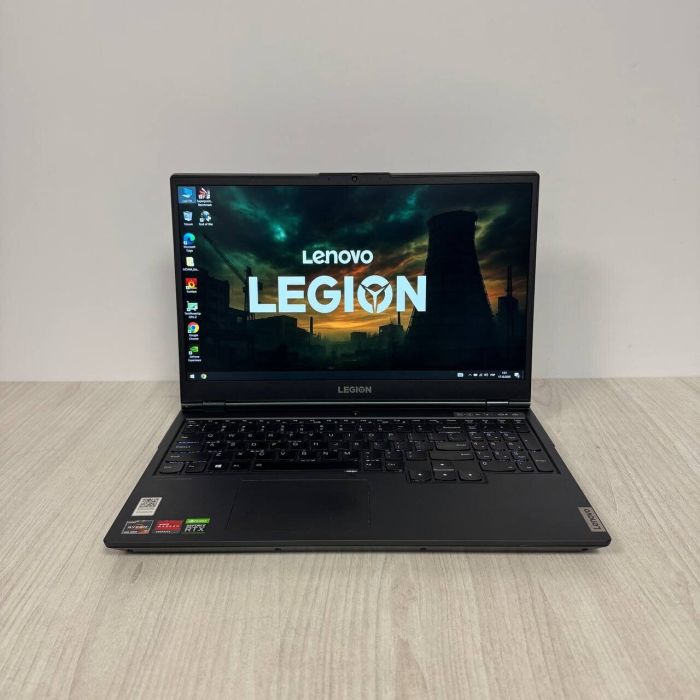 Ігровий ноутбук Б-класу Lenovo Legion 5 15ARH05H / 15,6" (1920x1080) IPS / AMD Ryzen 7 4800H (8 (16) ядер по 2,9 - 4,2 ГГц) / 16 ГБ DDR4 / 512 ГБ SSD NVMe / nVidia GeForce RTX 2060, 6 ГБ GDDR6, 192-біт / Веб-камера б/в - зображення 2