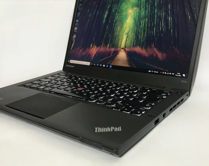 Ультрабук Б-клас Lenovo ThinkPad T431s / 14" (1366x768) TN / Intel Core i5-3337U (2 (4) ядра по 1.8 - 2.7 GHz) / 4 GB DDR3 / 180 GB SSD / Intel HD Graphics 4000 / WebCam б/в - зображення 9