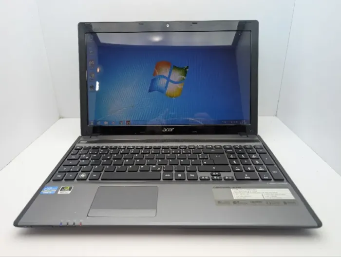 Ноутбук Acer Aspire 5755G / 15.6" (1366x768) TN / Intel Core i5-2450M (2 (4) ядра по 2.5 - 3.1 GHz) / 8 GB DDR3 / 1000 GB HDD / nVidia GeForce GT 630M, 1 GB GDDR5, 128-bit / WebCam / DVD-ROM б/в - зображення 2