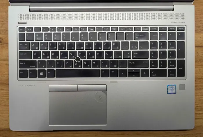 Ультрабук HP EliteBook 850 G5 / 15.6" (1920x1080) IPS / Intel Core i7-7600U (2 (4) ядра по 2.8 - 3.9 GHz) / 16 GB DDR4 / 512 GB SSD / Intel HD Graphics 620 / HDMI / WebCam / Windows 10 б/в - зображення 9