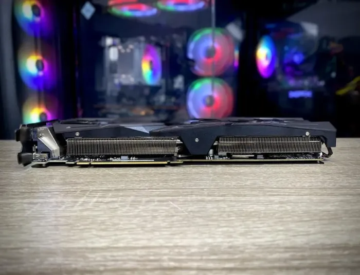 Дискретна відеокарта Asus ROG Strix GeForce GTX 1070 Gaming OC, 8 GB GDDR5, 256-bit / 1x DVI, 2x HDMI, 2x DisplayPort / (ROG-STRIX-GTX1070-O8G-GAMING) б/в - зображення 3