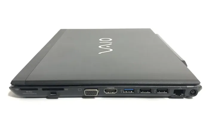 Ноутбук Б-клас Sony Vaio VPC-SB1A9E / 13.3" (1366x768) TN / Intel Core i7-2620M (2 (4) ядра по 2.7 - 3.4 GHz) / 8 GB DDR3 / 128 GB SSD / AMD Radeon HD 6630M, 1 GB GDDR3, 128-bit / WebCam / DVD-ROM / Win 10 Pro б/в - зображення 4