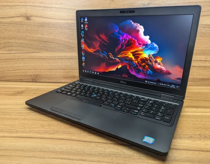Мобільна робоча станція Dell Precision 3530 / 15.6" (1920x1080) IPS / Intel Core i7-8850H (6 (12) ядер по 2.6 - 4.3 GHz) / 16 GB DDR4 / 512 GB SSD / nVidia Quadro P600, 4 GB GDDR5, 128-bit / WebCam / Windows 10 б/в - зображення 5