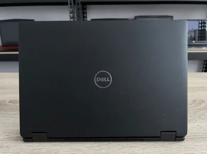 Ультрабук Б-клас Dell Latitude 7390 / 13.3" (1920x1080) TN / Intel Core i3-8130U (2 (4) ядра по 2.2 - 3.4 GHz) / 4 GB DDR3 / 512 GB SSD / Intel UHD Graphics 620 / WebCam / HDMI б/в - зображення 5