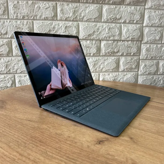 Ультрабук Б-клас Microsoft Surface Laptop 3 Blue / 13.5" (2256x1504) IPS Touch / Intel Core i5-1035G7 (4 (8) ядра по 1.2 - 3.7 GHz) / 8 GB DDR4 / 256 GB SSD / Intel Iris Plus Graphics / WebCam б/в - зображення 4