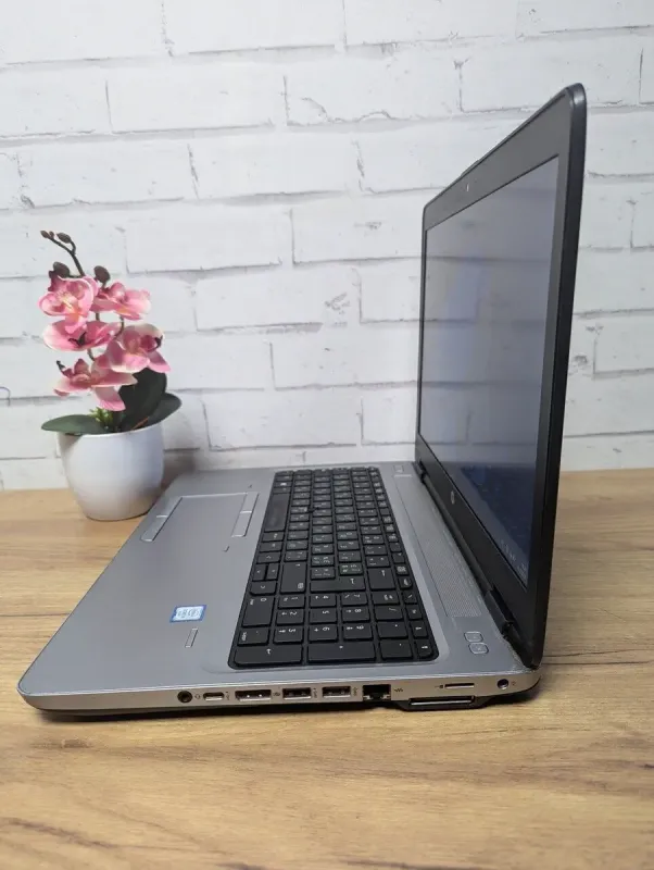 Ноутбук HP ProBook 650 G2 / 15.6" (1366x768) TN / Intel Core i5-6200U (2 (4) ядра по 2.3 - 2.8 GHz) / 16 GB DDR4 / 256 GB SSD / Intel HD Graphics 520 / WebCam / DVD-ROM б/в - зображення 6
