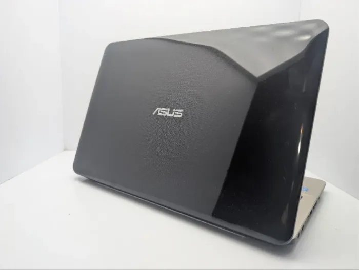 Ноутбук Asus A555L / 15.6" (1600x900) TN / Intel Core i3-4010U (2 (4) ядра по 1.7 GHz) / 8 GB DDR3 / 120 GB SSD / nVidia GeForce 820M, 2 GB GDDR3, 64-bit / WebCam / DVD-ROM б/в - зображення 8