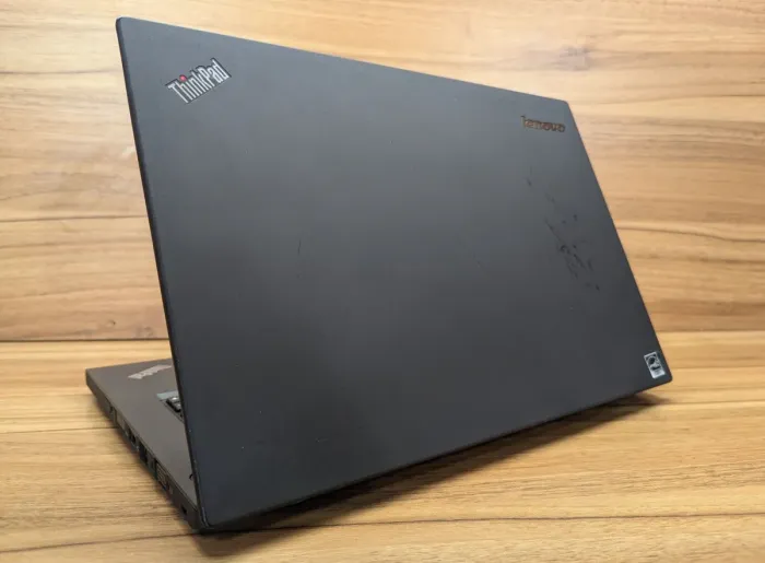 Ноутбук Б-клас Lenovo ThinkPad T440 / 14" (1600x900) TN / Intel Core i5-4300U (2 (4) ядра по 1.9 - 2.9 GHz) / 8 GB DDR3 / 240 GB SSD / Intel HD Graphics 4400 / WebCam / Windows 10 б/в - зображення 6