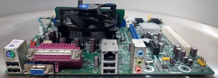 Комплект: Материнська плата Intel Desktop DH61WW / LGA1155 / Intel Core i5-2400 (4 ядра по 3.1 - 3.4 GHz) / 16 GB DDR3 / Intel HD Graphics 2000 + Кулер б/в - зображення 3