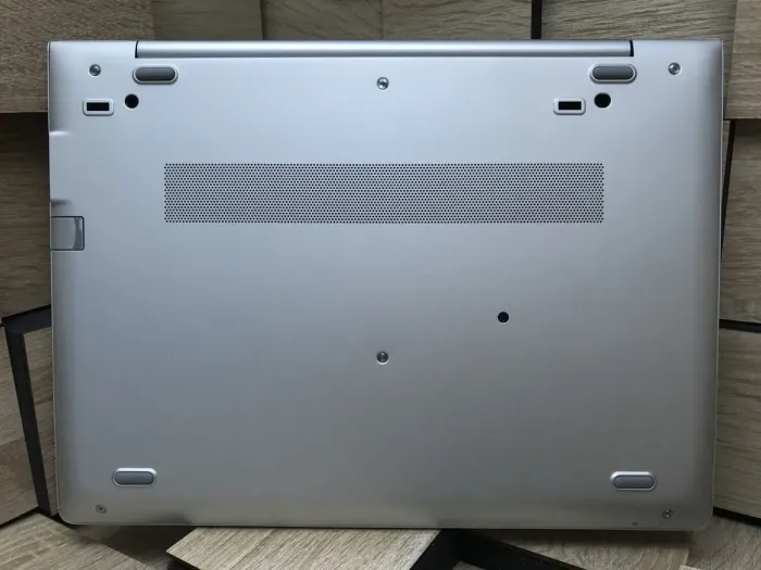 Ультрабук Б-клас HP EliteBook 735 G6 / 13.3" (1920x1080) IPS Touch / AMD Ryzen 7 Pro 3700U (4 (8) ядра по 2.3 - 4.0 GHz) / 8 GB DDR4 / 256 GB SSD M.2 / AMD Radeon Vega 10 Graphics / WebCam / USB 3.1 / HDMI б/в - зображення 9