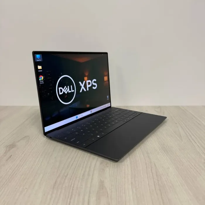 Ультрабук Dell XPS 13 Plus 9320 / 13.4" (3456x2160) OLED Touch / Intel Core i5-1240P (12 (16) ядер по 1.7 - 4.4 GHz) / 16 GB DDR5 / 512 GB SSD NVMe / Intel Iris Xe Graphics / WebCam б/в - зображення 4