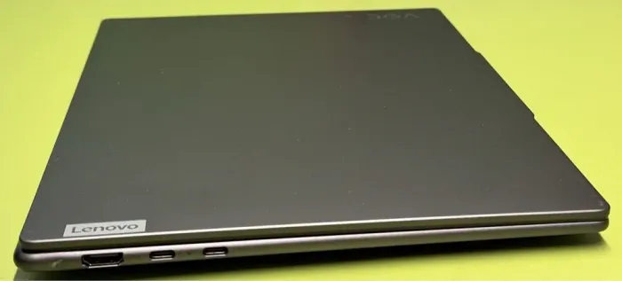 Ультрабук Б-клас Lenovo Yoga Pro 7 / 14.5" (2560x1600) IPS / Intel Core i5-13500H (12 (16) ядер по 3.5 - 4.7 GHz) / 16 GB DDR5 / 512 GB SSD / Intel Iris Xe Graphics / WebCam б/в - зображення 4