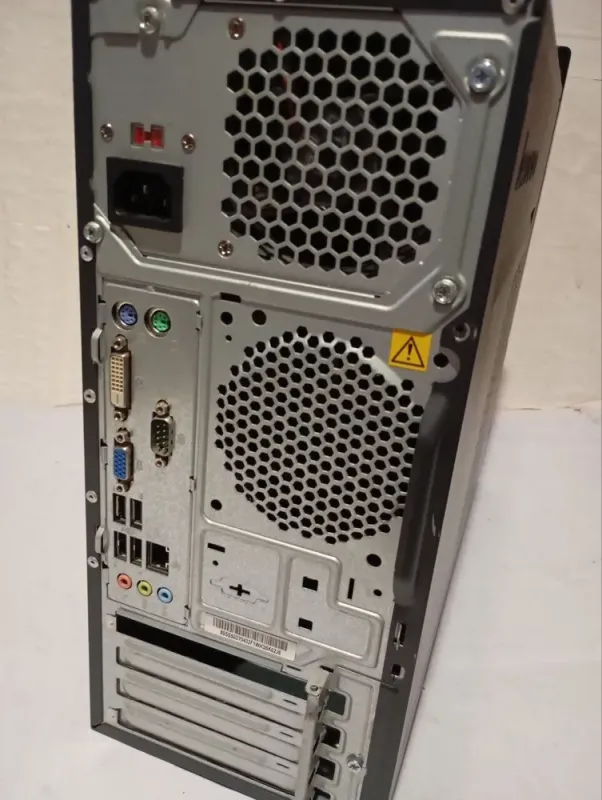 ПК Б-клас Lenovo ThinkCentre M72e Tower / Intel Core i5-3470 (4 ядра по 3.2 - 3.6 GHz) / 8 GB DDR3 / 120 GB SSD + 250 GB HDD / Intel HD Graphics 2500 б/в - зображення 4