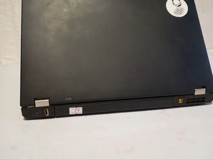 Ноутбук Б-клас Lenovo ThinkPad T420 / 14" (1366x768) TN / Intel Core i5-2520M (2 (4) ядра по 2.5 - 3.2 GHz) / 8 GB DDR3 / 120 GB SSD / Intel HD Graphics 3000 / WebCam / DVD-RW б/в - зображення 4