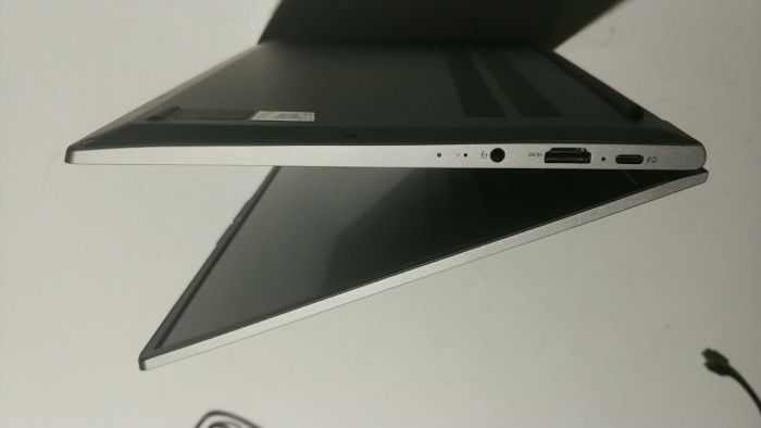 Ультрабук Б-клас Lenovo ThinkBook 13s G2 ITL / 13.3" (2560x1600) IPS / Intel Core i7-1165G7 (4 (8) ядра по 2.8 - 4.7 GHz) / 16 GB DDR4 / 256 GB SSD NVMe / Intel Iris Xe Graphics / WebCam б/в - зображення 4