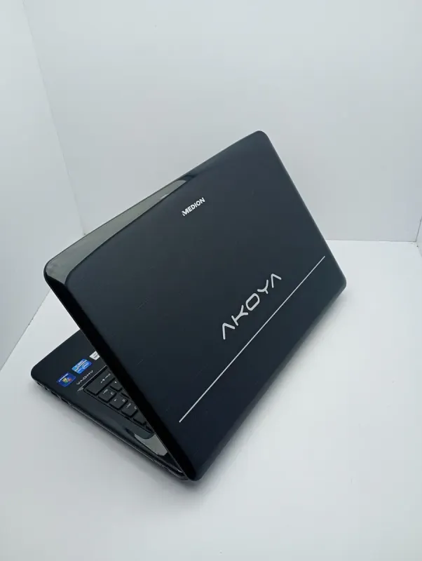 Ноутбук Acer Medion E6221 / 15.6" (1366x768) TN / Intel Core i3-2310M (2 (4) ядра по 2.1 GHz) / 6 GB DDR3 / 320 GB HDD / Intel HD Graphics 3000 / WebCam б/в - зображення 8