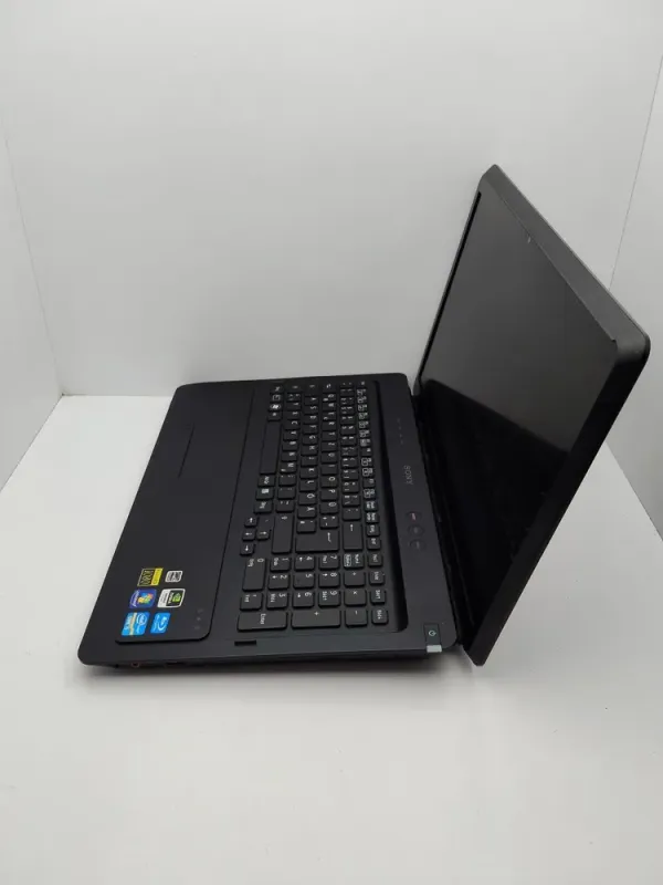 Ноутбук Sony VPCF22 / 16.4" (1920x1080) TN / Intel Core i5-2410M (2 (4) ядра по 2.3 - 2.9 GHz) / 6 GB DDR3 / 500 GB HDD / nVidia GeForce GT 540M, 1 GB DDR3, 64-bit / WebCam б/в - зображення 6