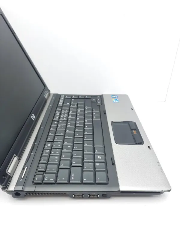 Ноутбук Б-клас HP Compaq 6530b / 14.1" (1440x900) TN / Intel Core 2 Duo P8700 (2 ядра по 2.53 GHz) / 4 GB DDR3 / 250 GB HDD / Intel HD Graphics / WebCam б/в - зображення 5