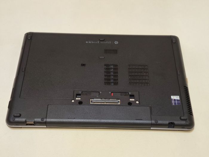 Ноутбук HP ProBook 650 G1 / 15.6" (1920x1080) TN / Intel Core i5-4300M (2 (4) ядра по 2.6 - 3.3 GHz) / 8 GB DDR3 / 128 GB SSD / Intel HD Graphics 4600 / WebCam б/в - зображення 8