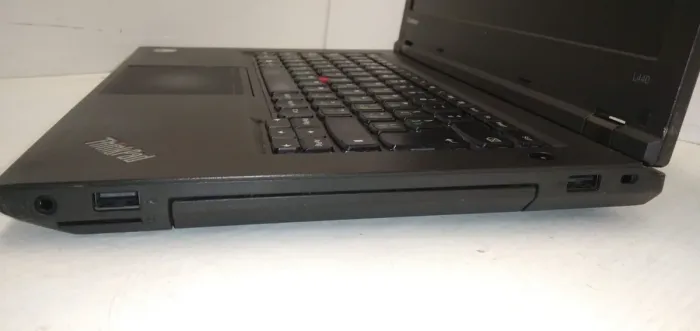 Ноутбук Б-клас Lenovo ThinkPad L440 / 14" (1366x768) TN / Intel Core i7-4800MQ (4 (8) ядра по 2.7 - 3.7 GHz) / 8 GB DDR3 / 240 GB SSD / Intel HD Graphics 4600 / WebCam / Без АКБ б/в - зображення 6