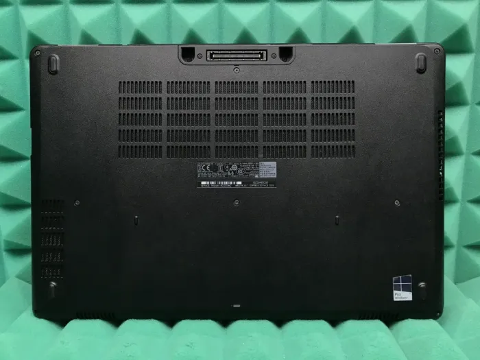 Ноутбук Б-клас Dell Latitude E5570 / 15.6" IPS / Intel Core i5-6440HQ (4 ядра по 2.6-3.5GHz) / 8GB DDR4 / 256GB SSD M.2 / HD Graphics 530 / WebCam / HDMI / Win 10 б/в - зображення 6