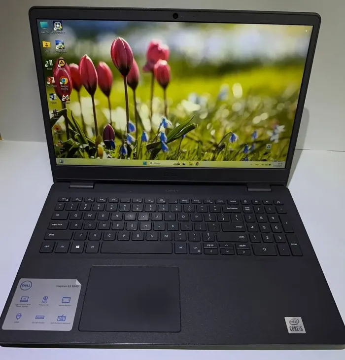 Ноутбук Б-клас Dell Inspiron 3501 / 15.6" (1920x1080) IPS / Intel Core i5-1035G1 (4 (8) ядра по 1.0 - 3.6 GHz) / 8 GB DDR4 / 256 GB SSD / Intel UHD Graphics / WebCam б/в - зображення 2