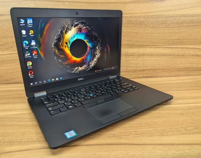 Ультрабук Dell Latitude E7470 / 14" (1920x1080) IPS / Intel Core i5-6300U (2 (4) ядра по 2.4 - 3.0 GHz) / 8 GB DDR4 / 256 GB SSD / Intel HD Graphics 520 / HDMI / Windows 10 б/в - зображення 4