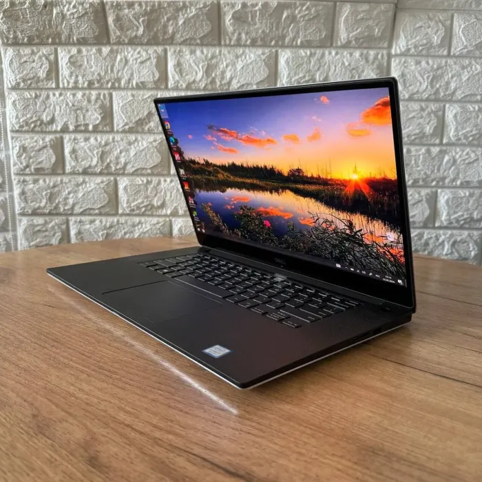 Ігровий ноутбук Dell XPS 15 7590 / 15.6" (3840x2160) IPS Touch / Intel Core i7-9750H (6 (12) ядер по 2.6 - 4.5 GHz) / 16 GB DDR4 / 512 GB SSD / nVidia GeForce GTX 1650, 4 GB GDDR5, 128-bit / WebCam б/в - зображення 5