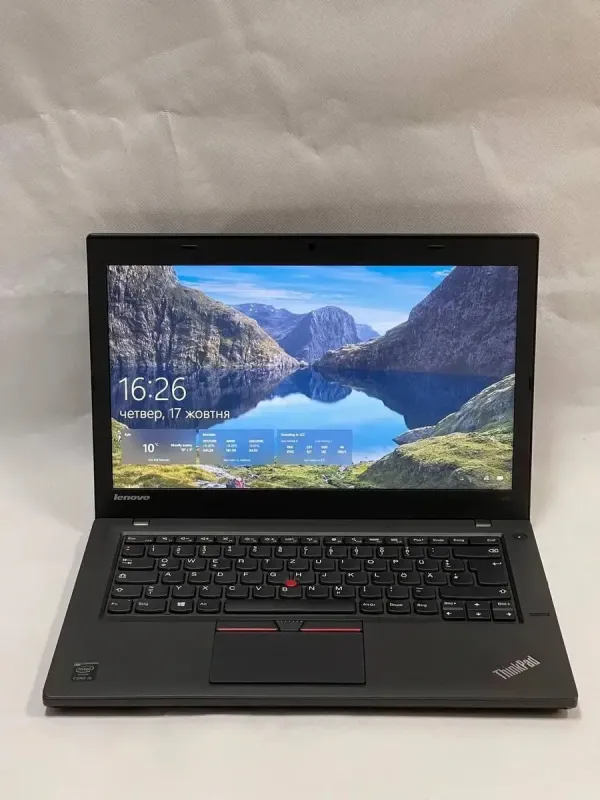 Ноутбук Lenovo ThinkPad T450 / 14" (1600x900) TN / Intel Core i5-5300U (2 (4) ядра по 2.3 - 2.9 GHz) / 8 GB DDR3 / 256 GB SSD / Intel HD Graphics 5500 / WebCam / VGA б/в - зображення 3